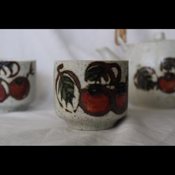 Tea Set - Picture 3 of 3